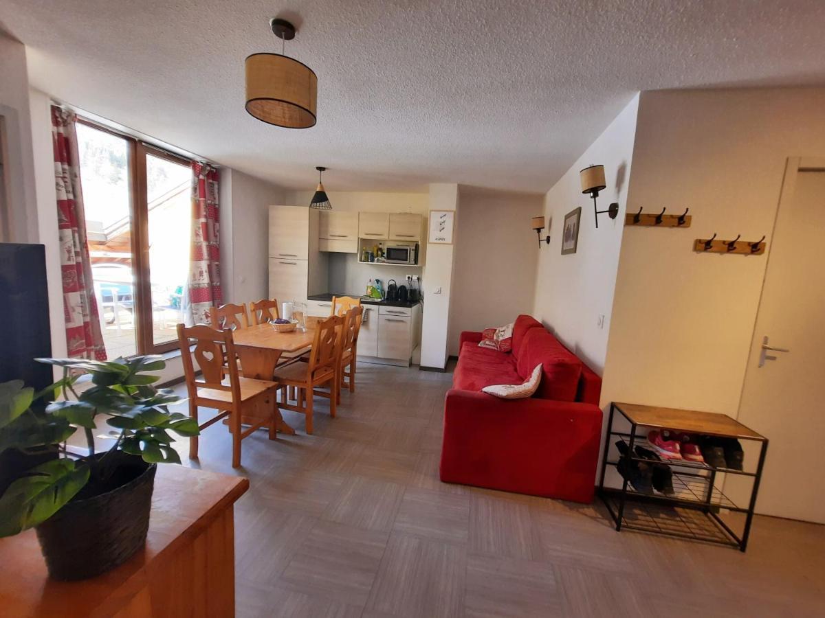 Appartamento T2/3 6pers&pied des pistes&piscine chauffée Vars  Esterno foto